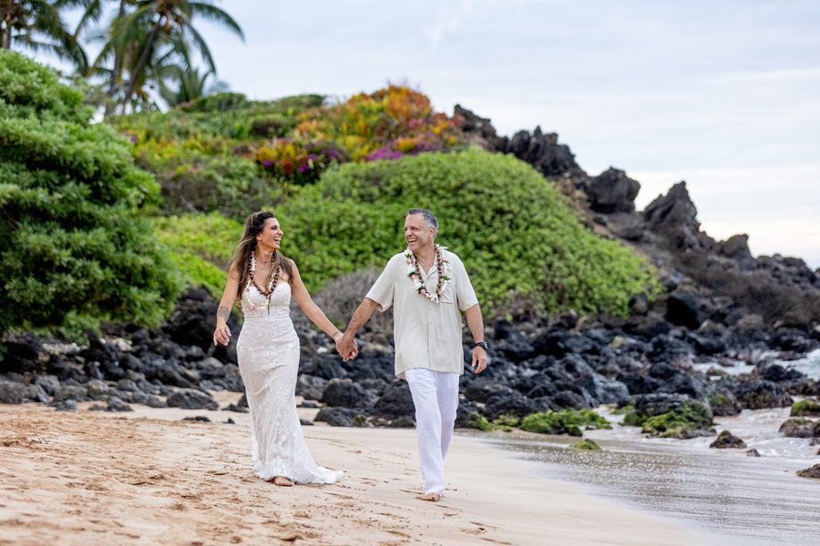 Beach wedding photography in Maui, Hawaii