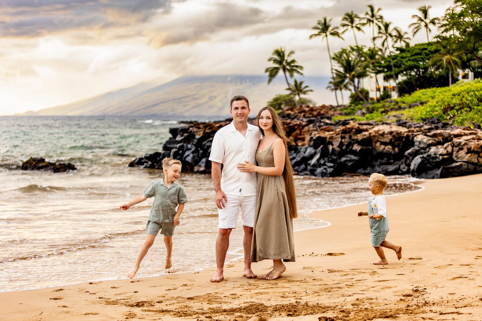 Family photography session in Maui, Hawaii — Cacau Mangabeira Photography